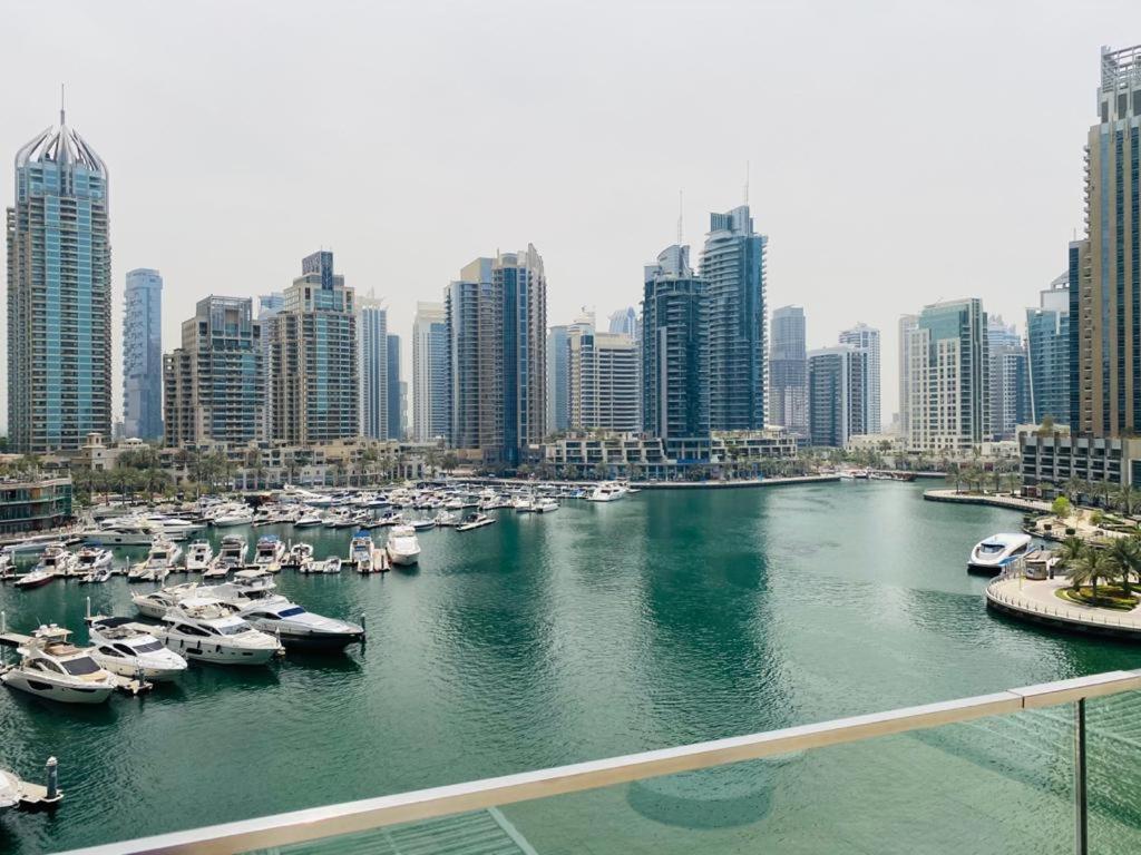 דובאי Cayan Tower Luxury Apartment With Sea View מראה חיצוני תמונה
