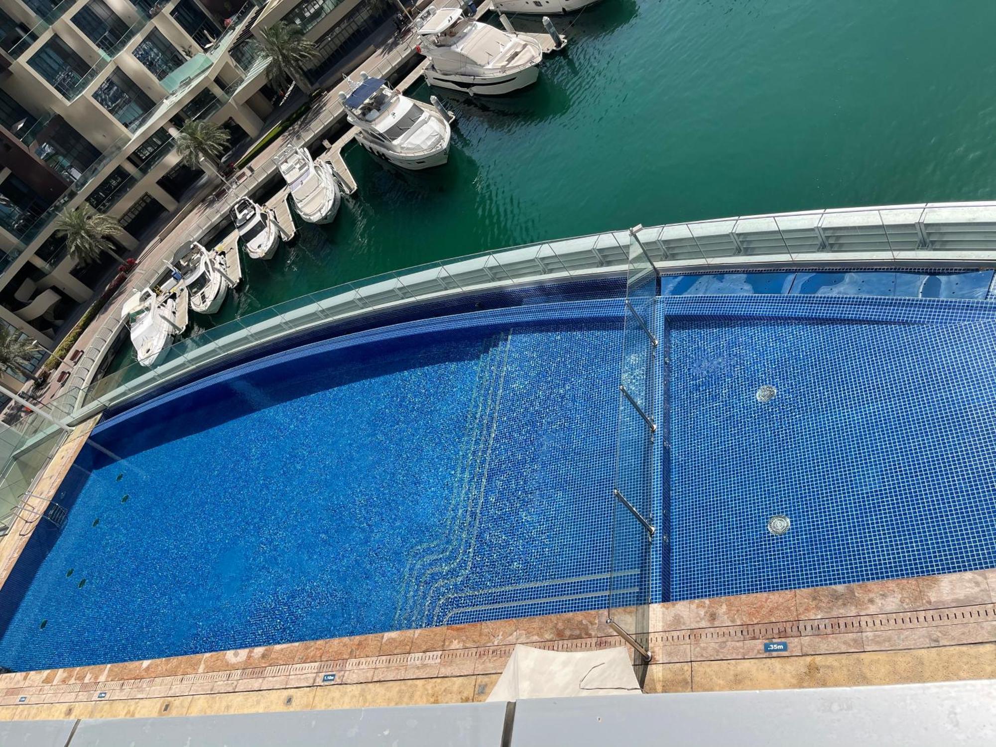 דובאי Cayan Tower Luxury Apartment With Sea View מראה חיצוני תמונה