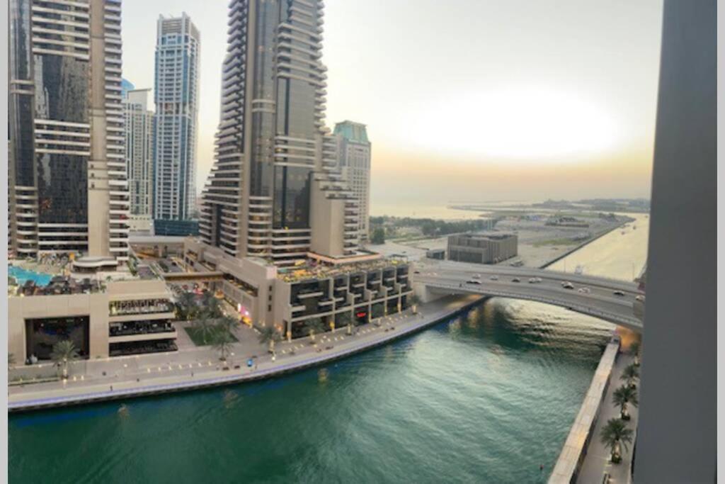 דובאי Cayan Tower Luxury Apartment With Sea View מראה חיצוני תמונה