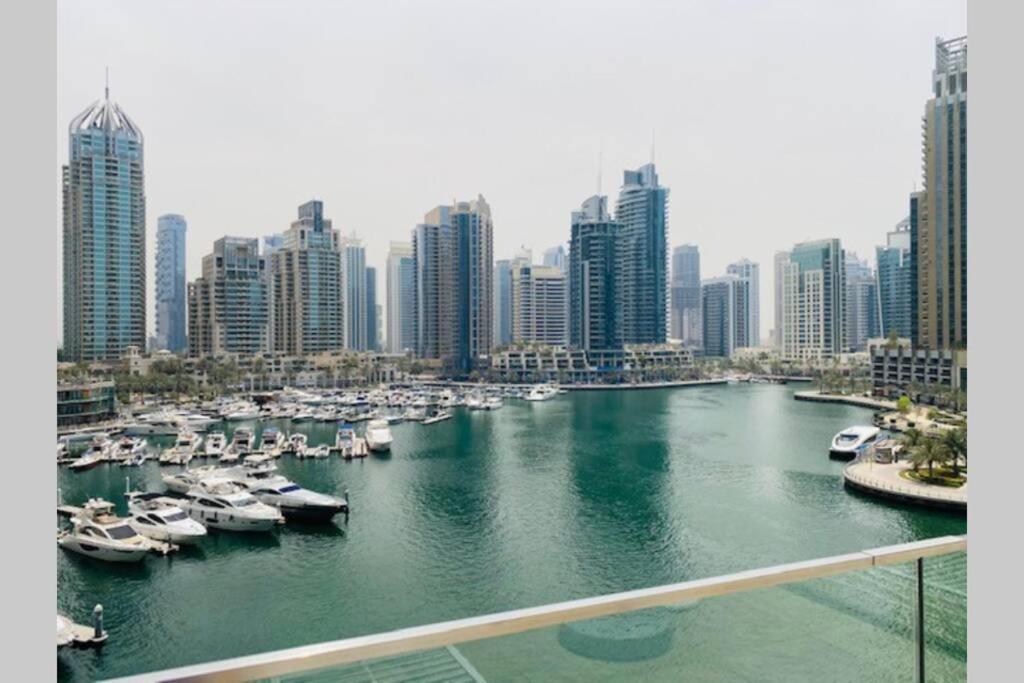 דובאי Cayan Tower Luxury Apartment With Sea View מראה חיצוני תמונה