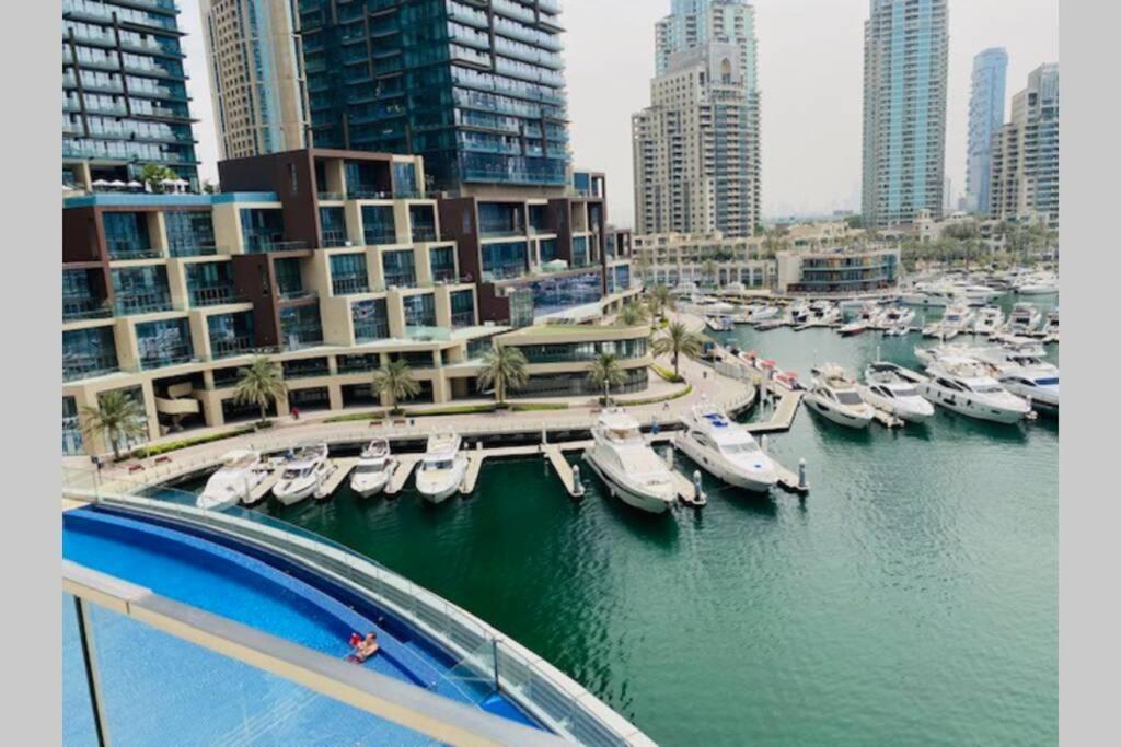 דובאי Cayan Tower Luxury Apartment With Sea View מראה חיצוני תמונה
