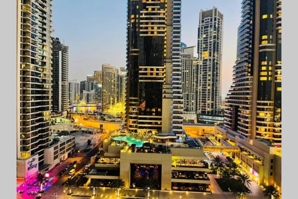 דובאי Cayan Tower Luxury Apartment With Sea View מראה חיצוני תמונה